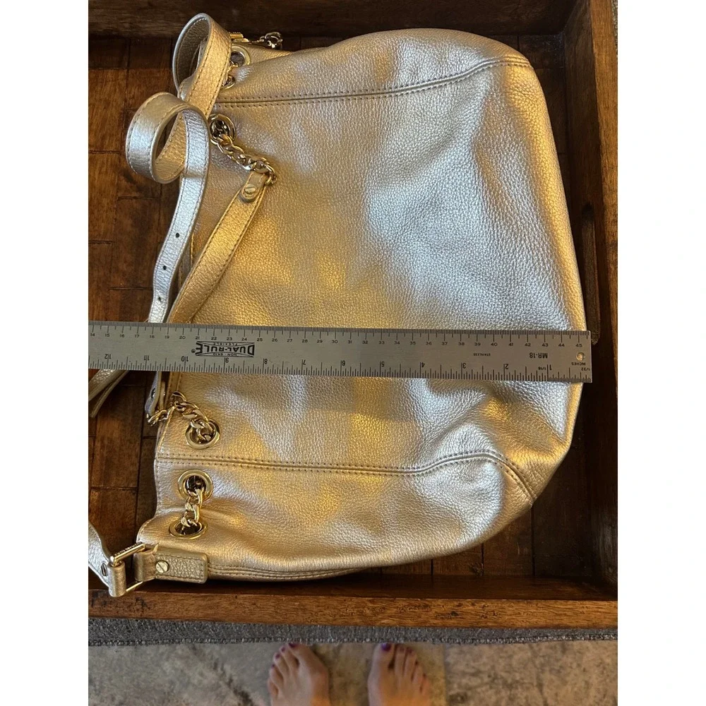 Michael Kors Jet Set Leather Hobo Shoulder Bag‎ Purse MK Charm Chain  NWOT